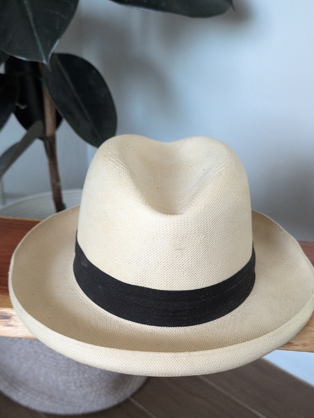 Vintage Dobbs Genuine Shantung Panama Class Hat with Black Band 7 3/8